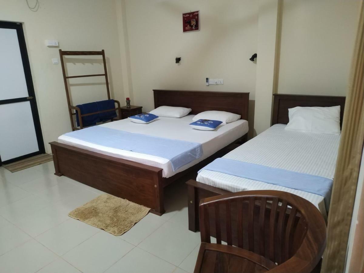 Under Water Safaris And Resort Uppuveli Bagian luar foto